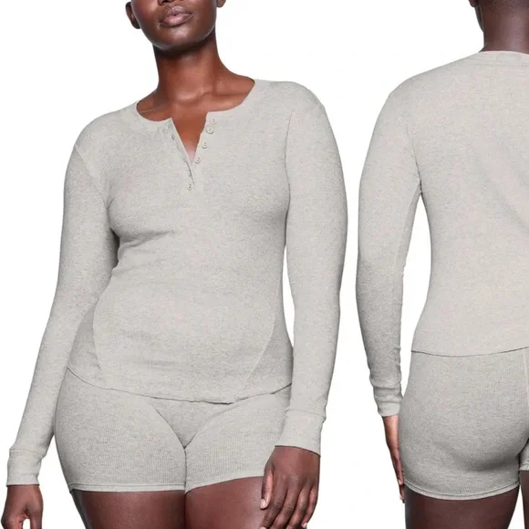 SKIMS cotton rib Henley long sleeve - Picture 4 of 4